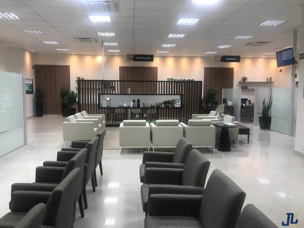 projetamos, construímos e mobiliamos o seu ambiente de trabalho.