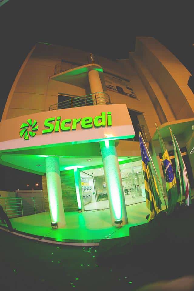 JL2 Engenharia entrega obra do Sicredi Rio Verde