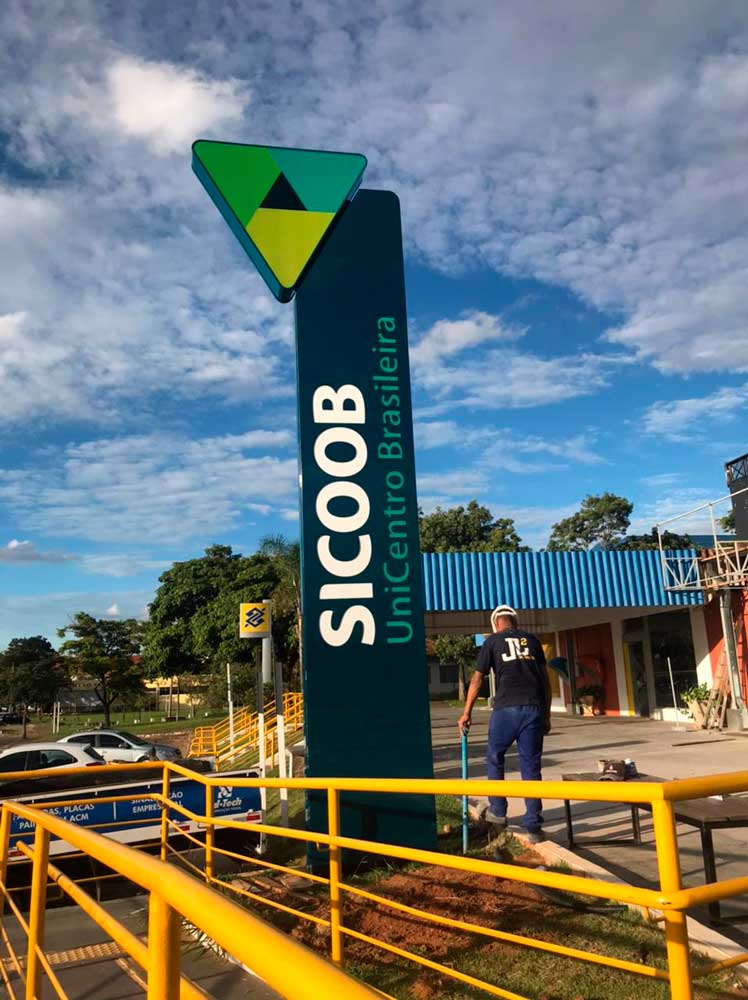 Fachada Sicoob Botucatu entregue pela JL2 Engenharia