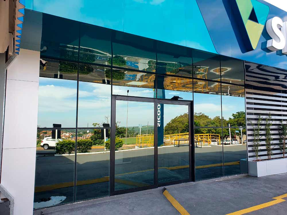 JL2 entrega obra de Sicoob Botucatu SP